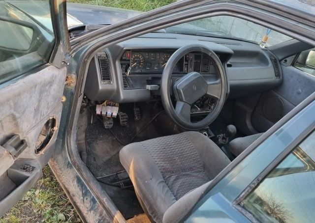 Рено 21 1991 в Костополе на Automoto.ua Синий Рено 21, объемом двигателя 1.7 л и пробегом 410 тыс. км за 380 $, фото 1 на Automoto.ua