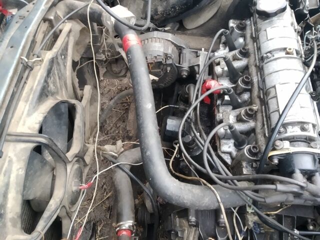 Синий Рено 21, объемом двигателя 2 л и пробегом 300 тыс. км за 309 $, фото 4 на Automoto.ua