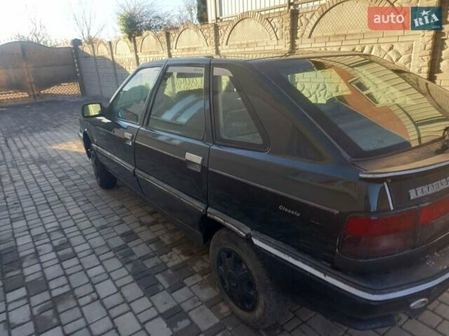 Зелений Рено 21, об'ємом двигуна 1.7 л та пробігом 111 тис. км за 1000 $, фото 3 на Automoto.ua