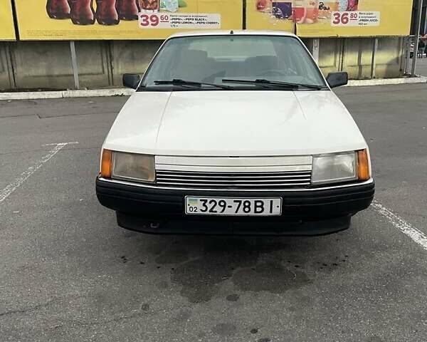 Рено 25 1988 у Могилев-Подольском на Automoto.ua Білий Рено 25, об'ємом двигуна 0 л та пробігом 297 тис. км за 2350 $, фото 7 на Automoto.ua