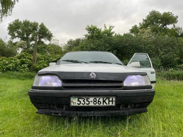 Белый Рено 25, объемом двигателя 2 л и пробегом 458 тыс. км за 858 $, фото 7 на Automoto.ua