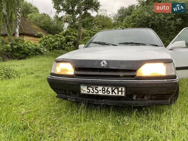 Білий Рено 25, об'ємом двигуна 2.2 л та пробігом 430 тис. км за 750 $, фото 6 на Automoto.ua