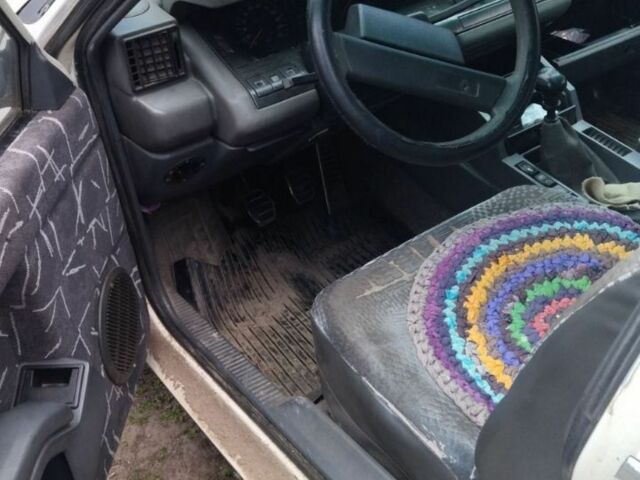 Белый Рено 25, объемом двигателя 2 л и пробегом 180 тыс. км за 663 $, фото 2 на Automoto.ua