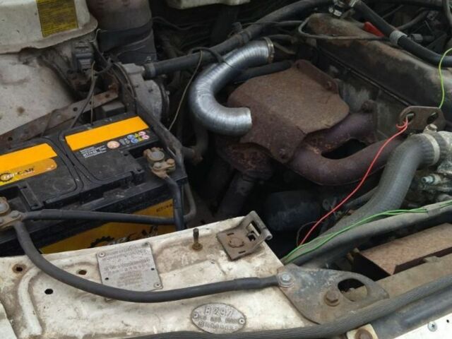 Белый Рено 25, объемом двигателя 2 л и пробегом 180 тыс. км за 663 $, фото 3 на Automoto.ua