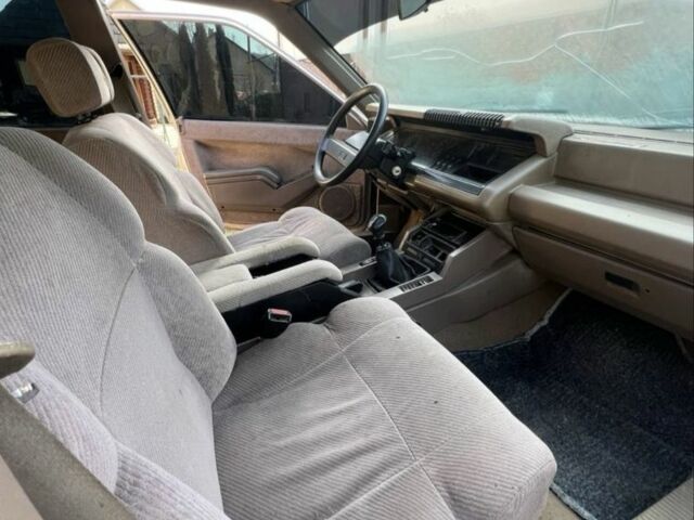 Бежевый Рено 25, объемом двигателя 0 л и пробегом 3 тыс. км за 1100 $, фото 5 на Automoto.ua