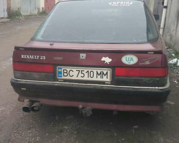 Красный Рено 25, объемом двигателя 2.2 л и пробегом 370 тыс. км за 1300 $, фото 1 на Automoto.ua
