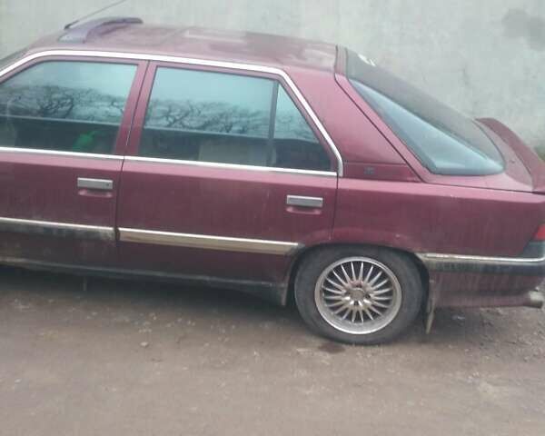 Красный Рено 25, объемом двигателя 2.2 л и пробегом 370 тыс. км за 1300 $, фото 2 на Automoto.ua