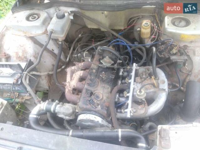 Рено 25, объемом двигателя 2.2 л и пробегом 90 тыс. км за 700 $, фото 4 на Automoto.ua