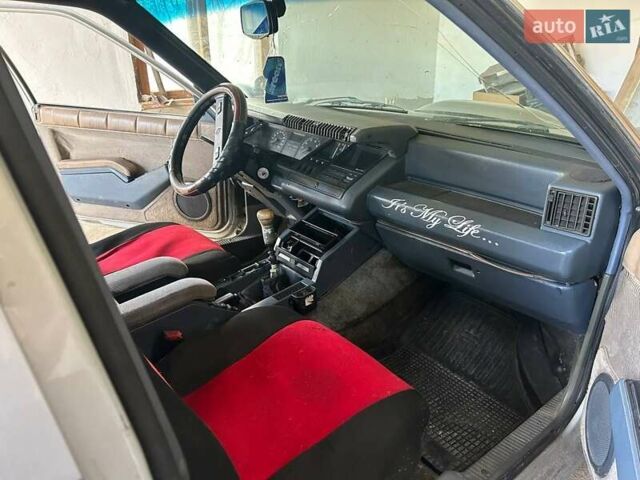 Рено 25 1986 в Ровно на Automoto.ua Рено 25, объемом двигателя 2 л и пробегом 699 тыс. км за 1050 $, фото 2 на Automoto.ua