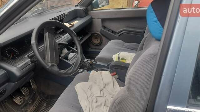 Рено 25, объемом двигателя 2.5 л и пробегом 100 тыс. км за 1200 $, фото 4 на Automoto.ua