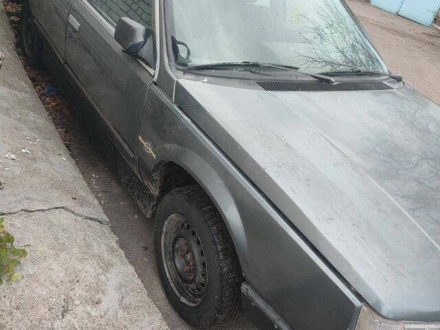 Серый Рено 25, объемом двигателя 0 л и пробегом 300 тыс. км за 300 $, фото 5 на Automoto.ua