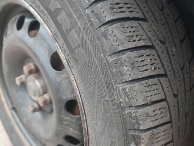 Серый Рено 25, объемом двигателя 0 л и пробегом 300 тыс. км за 300 $, фото 4 на Automoto.ua