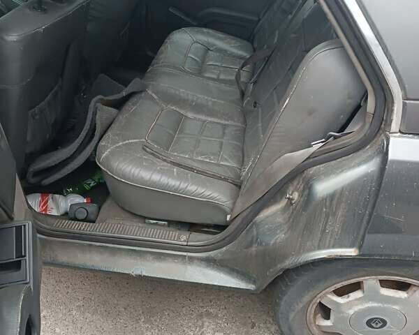 Рено 25 1990 у Києві на Automoto.ua Сірий Рено 25, об'ємом двигуна 2.8 л та пробігом 260 тис. км за 800 $, фото 1 на Automoto.ua
