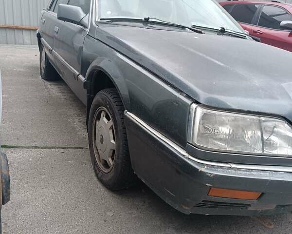 Рено 25 1990 у Києві на Automoto.ua Сірий Рено 25, об'ємом двигуна 2.8 л та пробігом 260 тис. км за 800 $, фото 6 на Automoto.ua