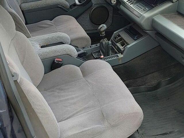 Синий Рено 25, объемом двигателя 2.5 л и пробегом 290 тыс. км за 950 $, фото 4 на Automoto.ua