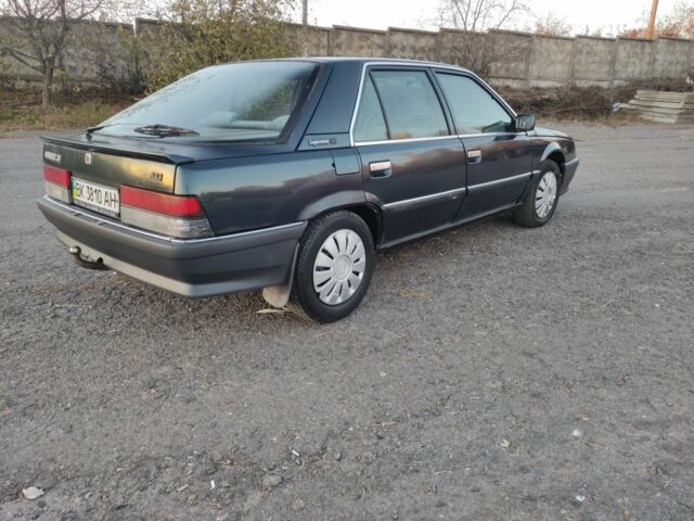 Рено 25 1990 в Ровно на Automoto.ua Синий Рено 25, объемом двигателя 2.2 л и пробегом 200 тыс. км за 1400 $, фото 3 на Automoto.ua