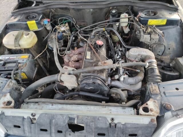 Рено 25 1990 в Ровно на Automoto.ua Синий Рено 25, объемом двигателя 2.2 л и пробегом 200 тыс. км за 1400 $, фото 7 на Automoto.ua