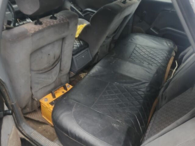 Синий Рено 25, объемом двигателя 0 л и пробегом 25 тыс. км за 473 $, фото 6 на Automoto.ua