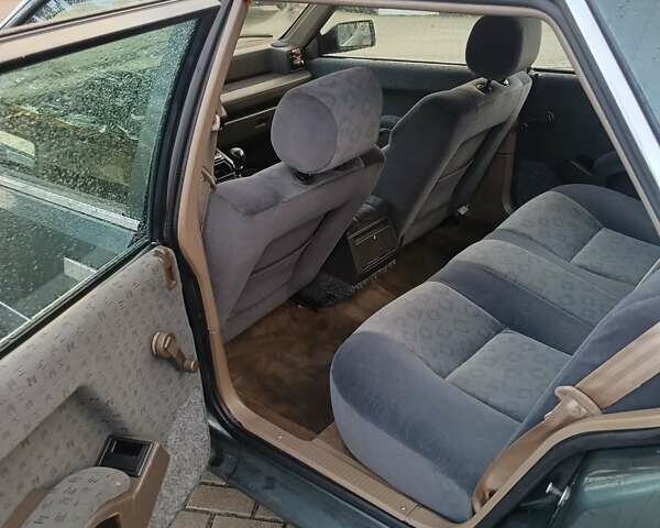 Зеленый Рено 25, объемом двигателя 2 л и пробегом 335 тыс. км за 1400 $, фото 10 на Automoto.ua