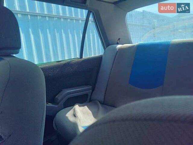 Зеленый Рено 25, объемом двигателя 2 л и пробегом 300 тыс. км за 900 $, фото 3 на Automoto.ua