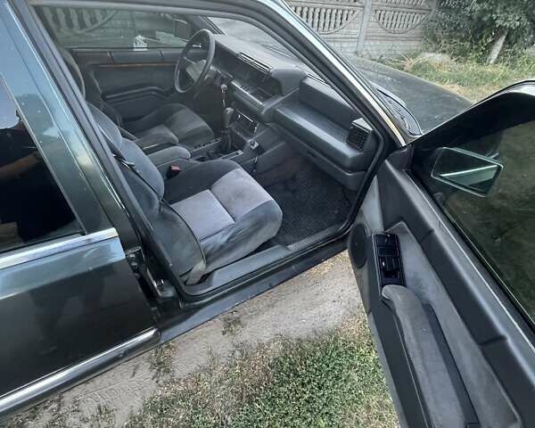 Зеленый Рено 25, объемом двигателя 2.2 л и пробегом 320 тыс. км за 700 $, фото 7 на Automoto.ua