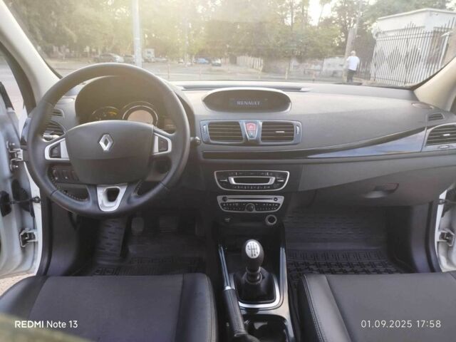 Рено 4 2011 у Одесі на Automoto.ua Білий Рено 4, об'ємом двигуна 1.5 л та пробігом 278 тис. км за 5500 $, фото 8 на Automoto.ua