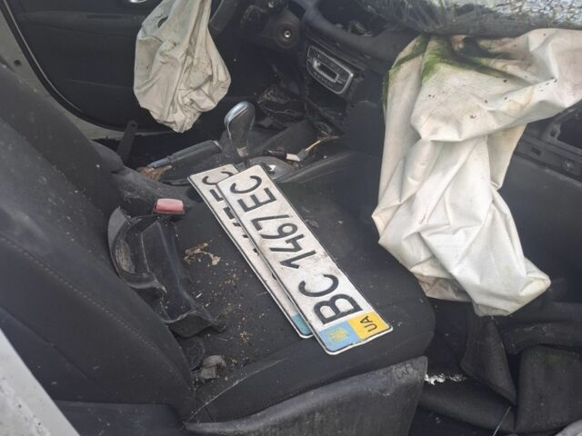 Білий Рено 4, об'ємом двигуна 6 л та пробігом 250 тис. км за 700 $, фото 4 на Automoto.ua