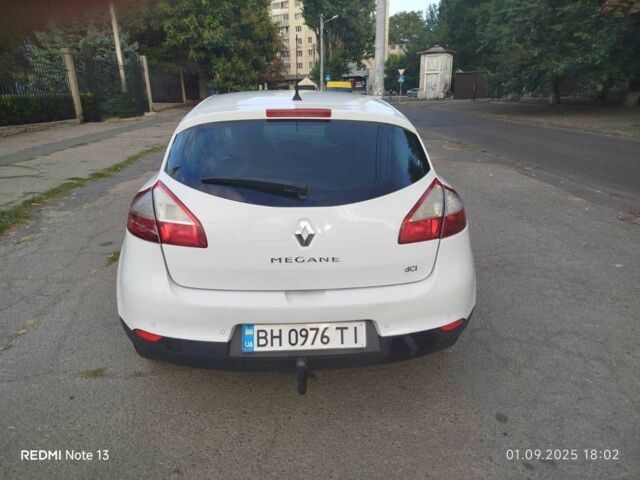 Рено 4 2011 у Одесі на Automoto.ua Білий Рено 4, об'ємом двигуна 1.5 л та пробігом 278 тис. км за 5500 $, фото 6 на Automoto.ua