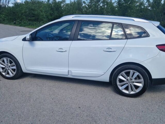 Белый Рено 4, объемом двигателя 0 л и пробегом 230 тыс. км за 6801 $, фото 16 на Automoto.ua