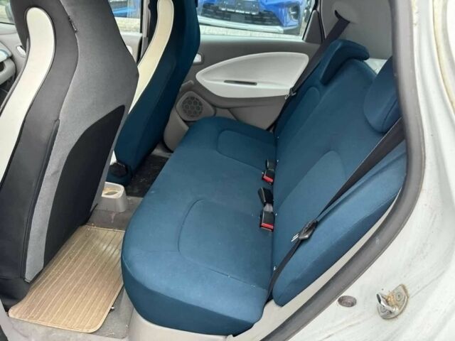 Белый Рено 4, объемом двигателя 0 л и пробегом 116 тыс. км за 2414 $, фото 3 на Automoto.ua