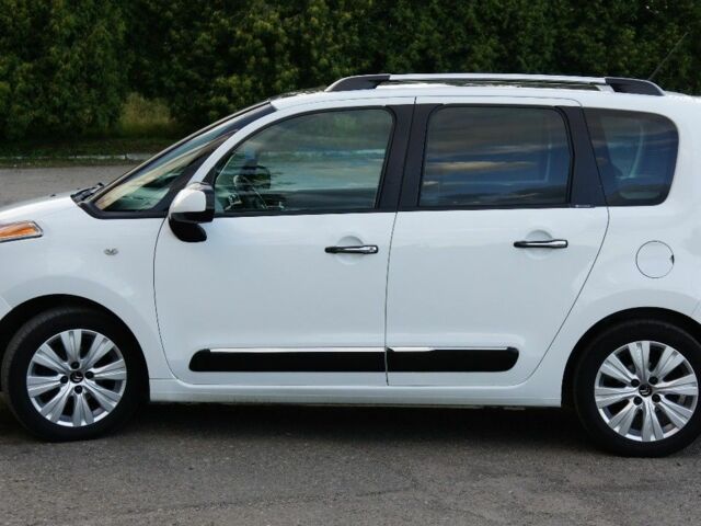 Белый Рено 4, объемом двигателя 1.4 л и пробегом 149 тыс. км за 6600 $, фото 1 на Automoto.ua