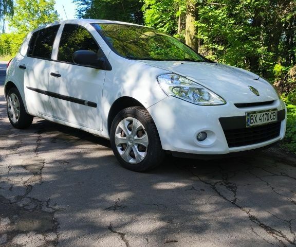 Белый Рено 4, объемом двигателя 1.1 л и пробегом 222 тыс. км за 5500 $, фото 7 на Automoto.ua