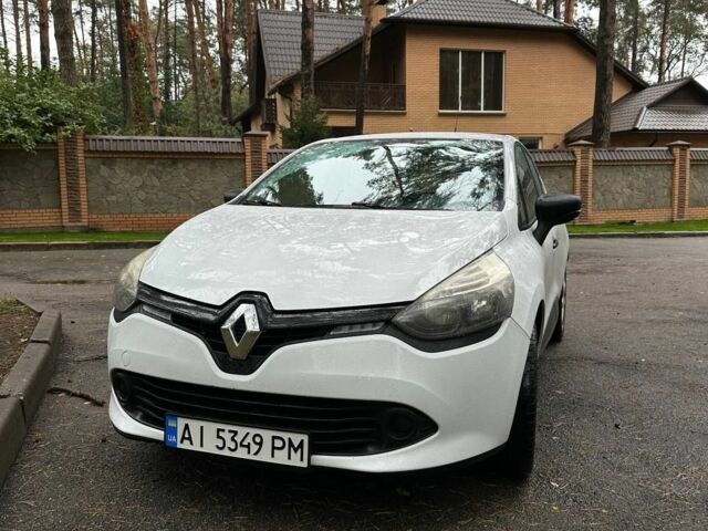 Белый Рено 4, объемом двигателя 1.5 л и пробегом 250 тыс. км за 5700 $, фото 13 на Automoto.ua