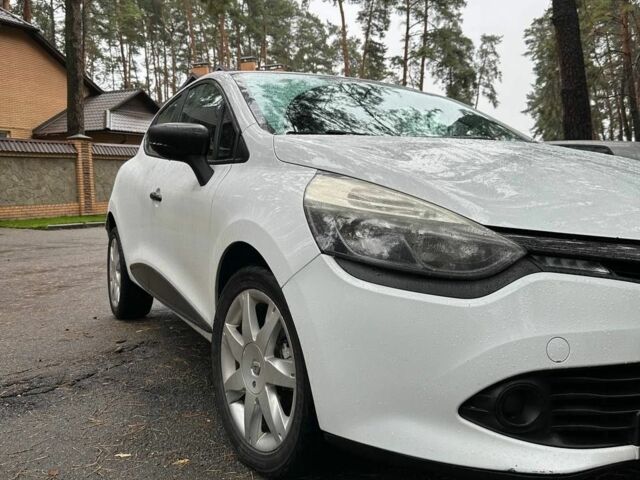 Белый Рено 4, объемом двигателя 1.5 л и пробегом 250 тыс. км за 5700 $, фото 8 на Automoto.ua