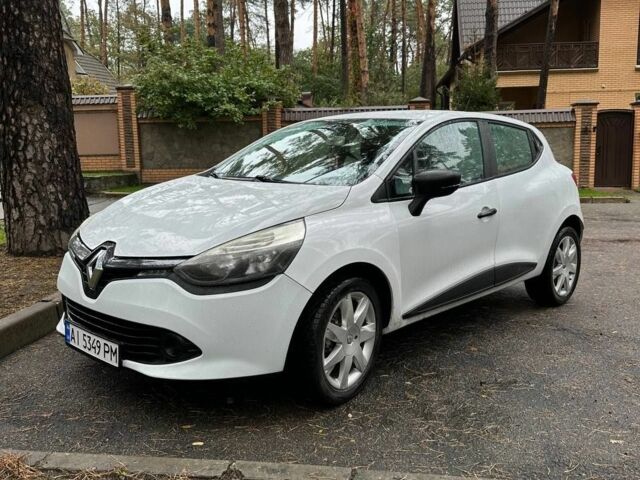 Белый Рено 4, объемом двигателя 1.5 л и пробегом 250 тыс. км за 5700 $, фото 1 на Automoto.ua