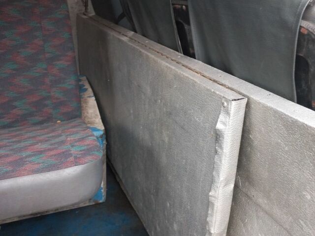 Белый Рено 4, объемом двигателя 2.1 л и пробегом 365 тыс. км за 1700 $, фото 3 на Automoto.ua