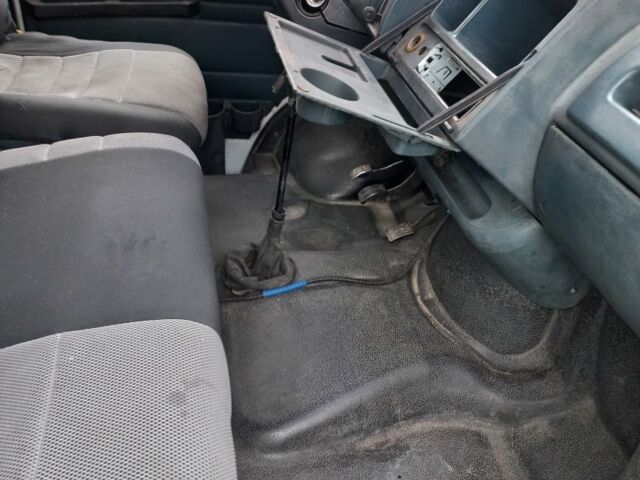 Белый Рено 4, объемом двигателя 2.1 л и пробегом 365 тыс. км за 1700 $, фото 9 на Automoto.ua