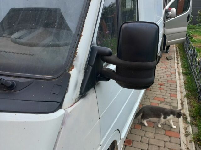 Белый Рено 4, объемом двигателя 2.1 л и пробегом 365 тыс. км за 1700 $, фото 6 на Automoto.ua