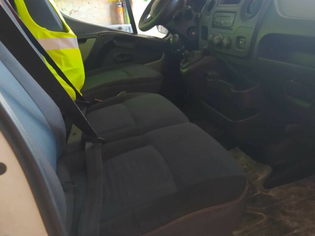 Белый Рено 4, объемом двигателя 2.3 л и пробегом 2 тыс. км за 11900 $, фото 11 на Automoto.ua