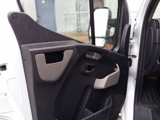 Белый Рено 4, объемом двигателя 2.3 л и пробегом 330 тыс. км за 13300 $, фото 4 на Automoto.ua