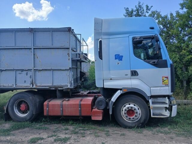 Белый Рено 4, объемом двигателя 11.1 л и пробегом 100 тыс. км за 4500 $, фото 2 на Automoto.ua