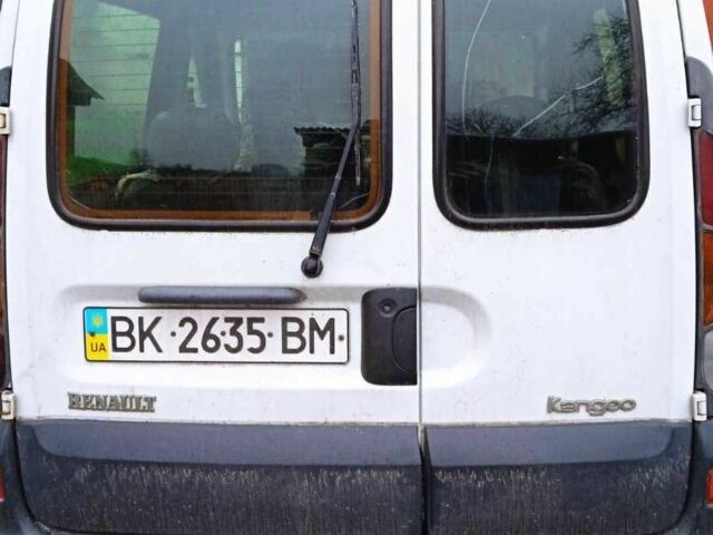 Білий Рено 4, об'ємом двигуна 1.5 л та пробігом 183 тис. км за 2600 $, фото 3 на Automoto.ua