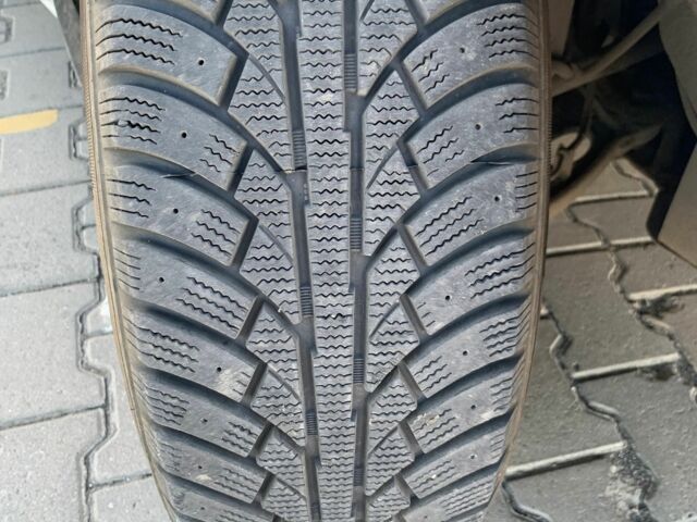 Белый Рено 4, объемом двигателя 2 л и пробегом 236 тыс. км за 8630 $, фото 3 на Automoto.ua