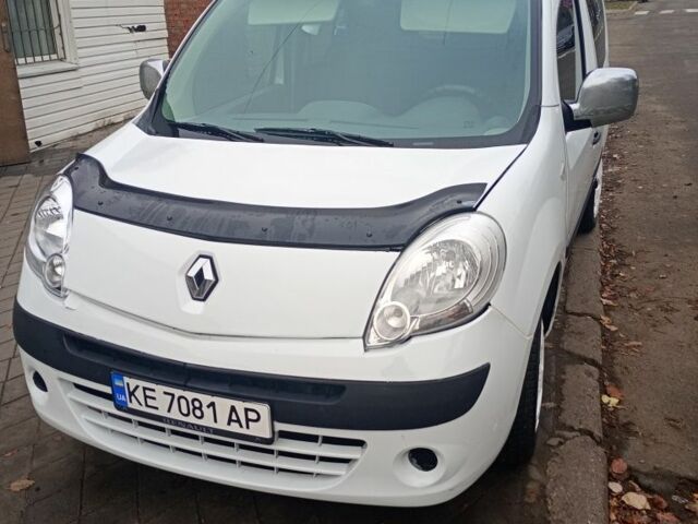 Белый Рено 4, объемом двигателя 1.5 л и пробегом 222 тыс. км за 4400 $, фото 1 на Automoto.ua