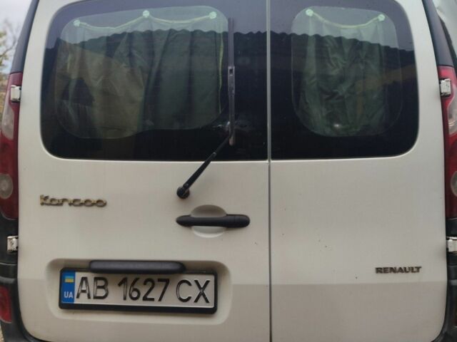 Белый Рено 4, объемом двигателя 1.5 л и пробегом 300 тыс. км за 4700 $, фото 1 на Automoto.ua