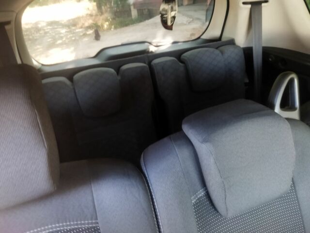 Белый Рено 4, объемом двигателя 1.5 л и пробегом 350 тыс. км за 6600 $, фото 17 на Automoto.ua