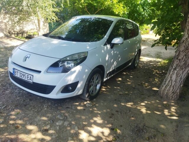 Белый Рено 4, объемом двигателя 1.5 л и пробегом 350 тыс. км за 6600 $, фото 18 на Automoto.ua