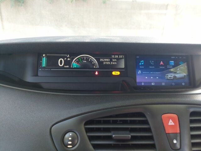 Белый Рено 4, объемом двигателя 1.5 л и пробегом 350 тыс. км за 6600 $, фото 19 на Automoto.ua