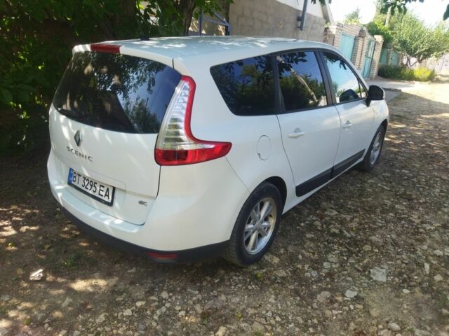 Белый Рено 4, объемом двигателя 1.5 л и пробегом 350 тыс. км за 6600 $, фото 1 на Automoto.ua