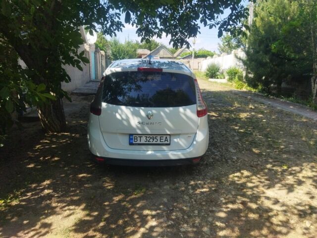 Белый Рено 4, объемом двигателя 1.5 л и пробегом 350 тыс. км за 6600 $, фото 6 на Automoto.ua